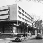 A Villányi úti egykori MSZMP oktatási épület 1974-ben. Fotó: Fortepan / Középületépítő Vállalat – Kreszán Albert, Koczka András, Kemecsei József, CC BY 3.0.